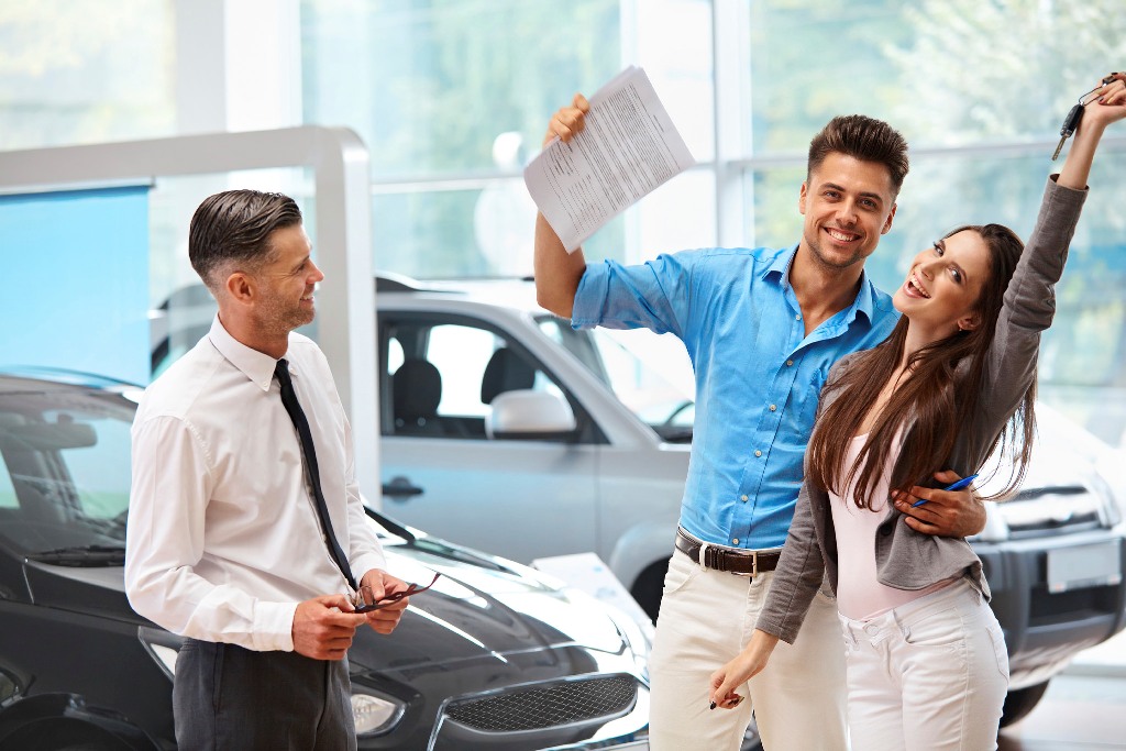 Should You Lease or Buy a New Car?
